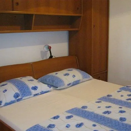 Necujam 13884a Apartamento