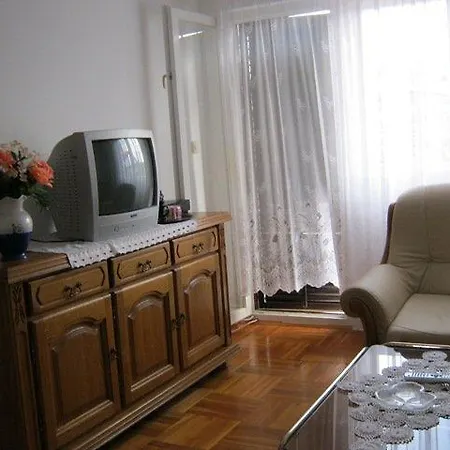 Necujam 13884a Apartamento Grohote