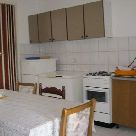 Apartamento Necujam 13884a